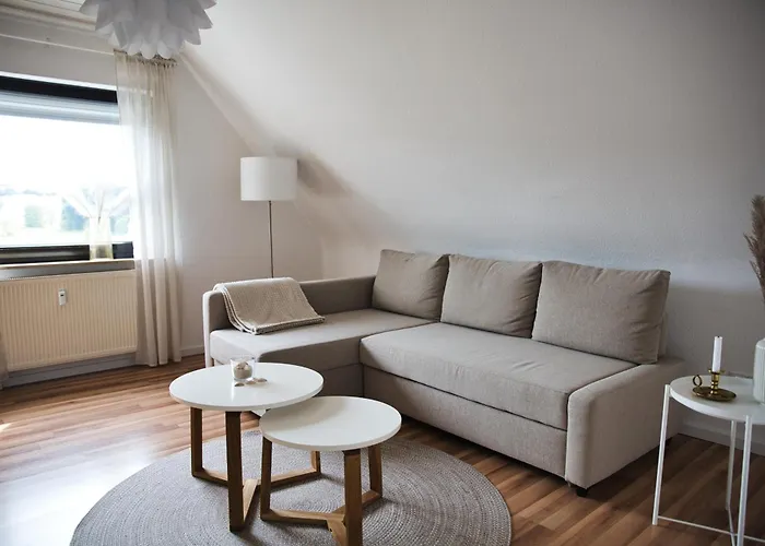 Dg-Wohnung Mit Sonnigem Balkon