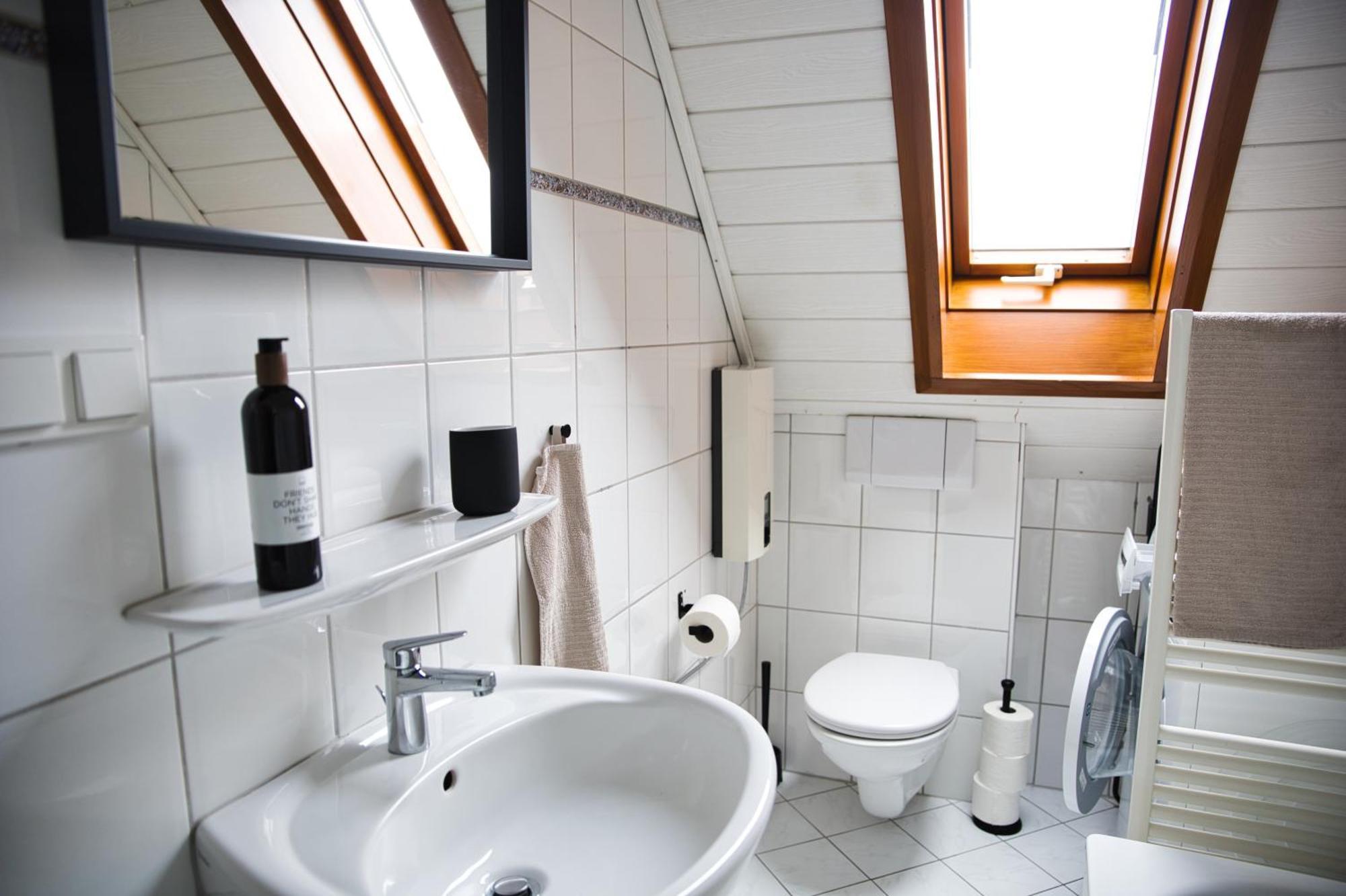 Dg-wohnung Mit Sonnigem Balkon Marburg