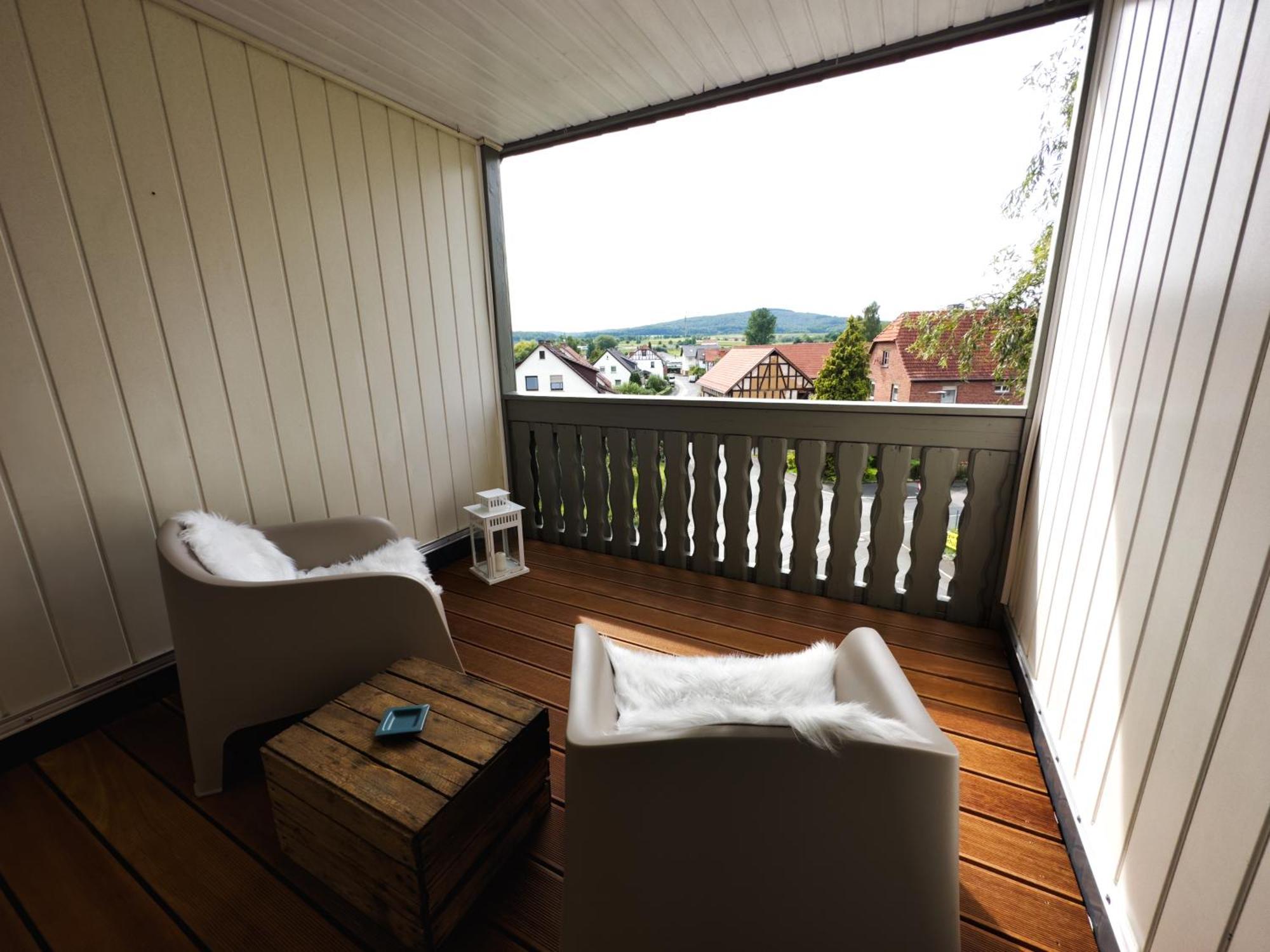 Dg-wohnung Mit Sonnigem Balkon Apartament